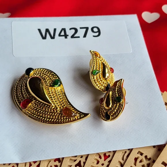 Elegant Gold-Tone Brooch Set Multicolor Accents With Matching Clip On Earrings